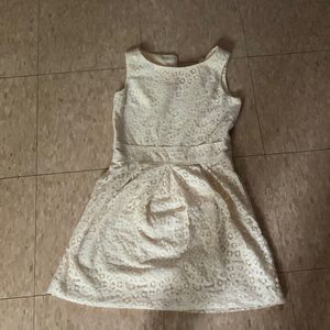 I am selling dress
